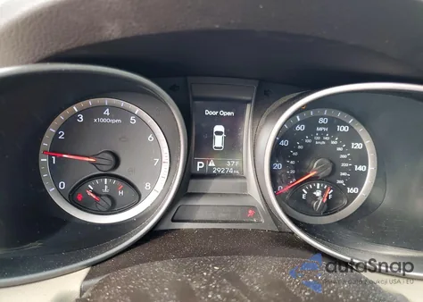 2015 Hyundai Santa Fe Sport z USA, uszkodzony, nr VIN 5XYZUDLB2FG295881